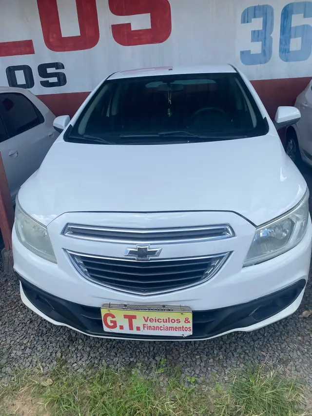 Carro Chevrolet Onix 2014 1.0 LT SPE/4