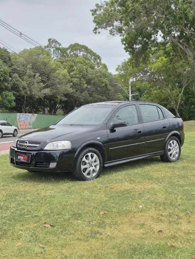 Carro Chevrolet Astra Hatch 2010 Advantage 2.0 (Flex)