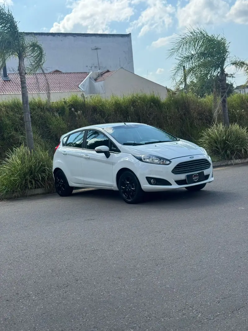 Ford Fiesta Hatch 1.6 (Flex)