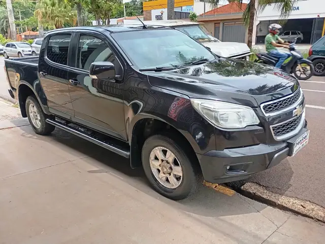 Carro Chevrolet S10 Cabine Dupla 2013 S10 LT 2.4 4x2 (Cab Dupla) (Flex)
