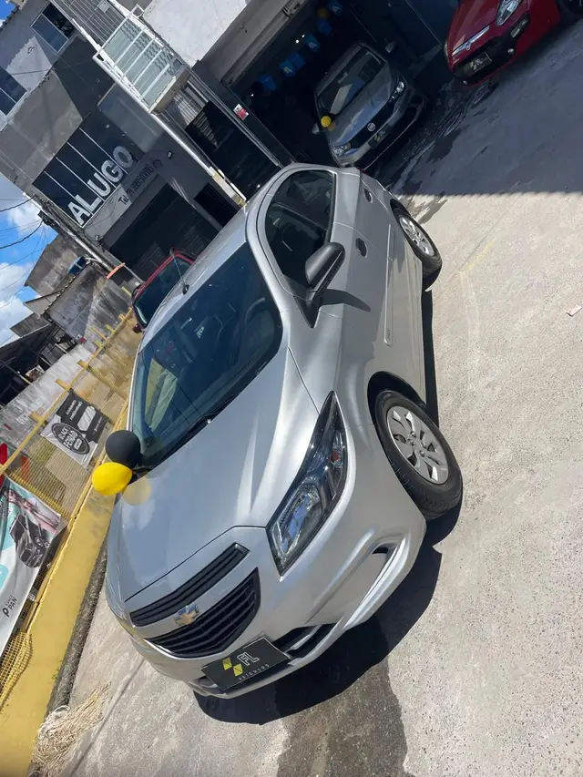 Carro Chevrolet Onix 2019 1.0 Joy SPE/4