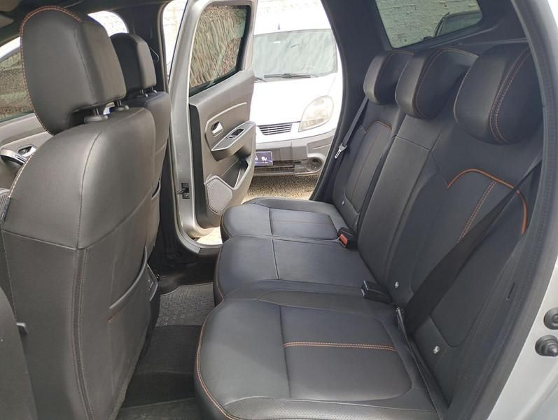 Renault Duster Plus