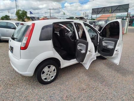 Fiesta Hatch 1.6 (Flex)