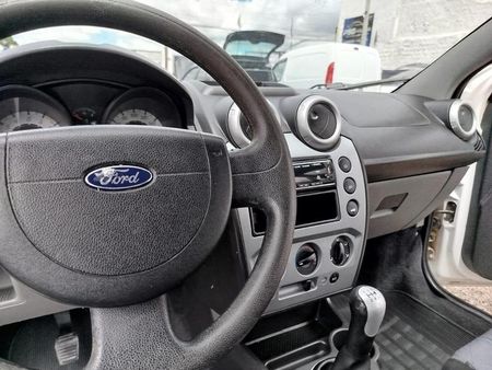 Fiesta Hatch 1.6 (Flex)