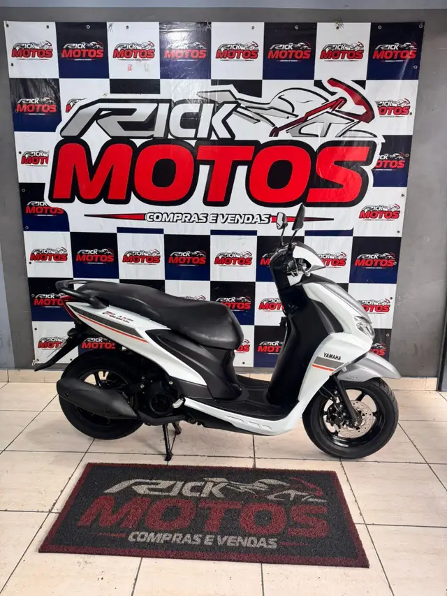 Carro Yamaha Fluo 2024 ABS