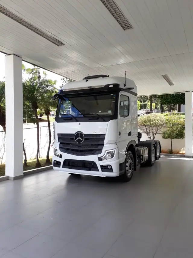 Carro Mercedes-Benz Actros 2021 2651LS/33 6X4