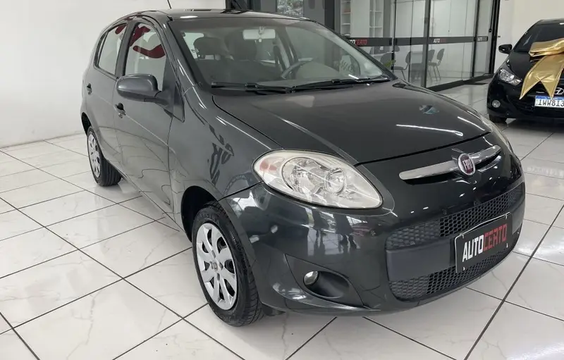 Fiat Palio Attractive 1.0 8V (Flex)