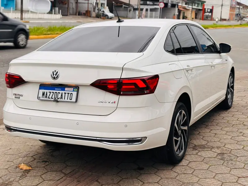 Volkswagen Virtus 1.0 200 TSI Highline (Flex) (Aut)