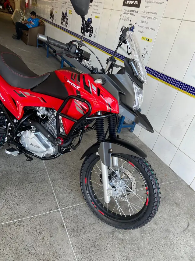 Moto Avelloz AZX 2025 160