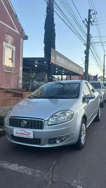 Fiat Linea LX 1.9 16V (Flex)