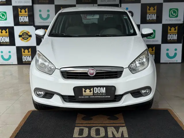 Carro Fiat Grand Siena 2014 ESSEN.SUBLIME 1.6 Flex