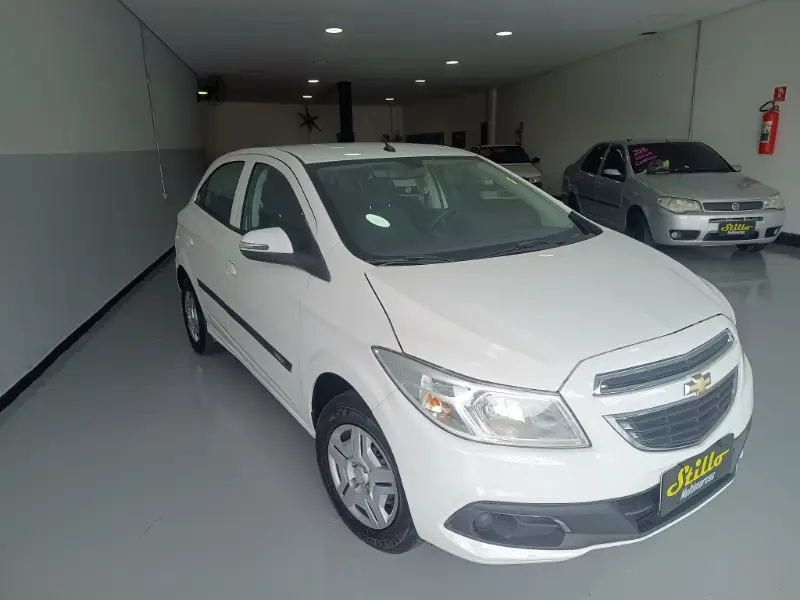 Chevrolet Onix 1.0 LT SPE/4