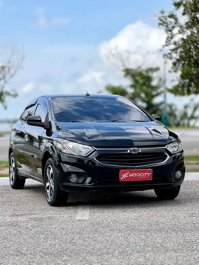 Carro Chevrolet Onix 2017 1.4 LTZ SPE/4 (Aut)