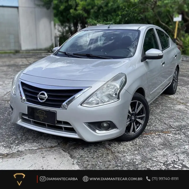 Nissan Versa 1.6 16V Unique CVT (Flex)