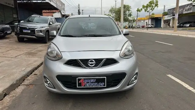 Carro Nissan March 2016 1.0 12V S (Flex)