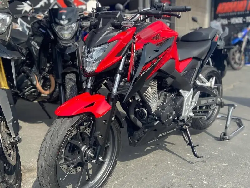 Honda CB 300F Twister (ABS)