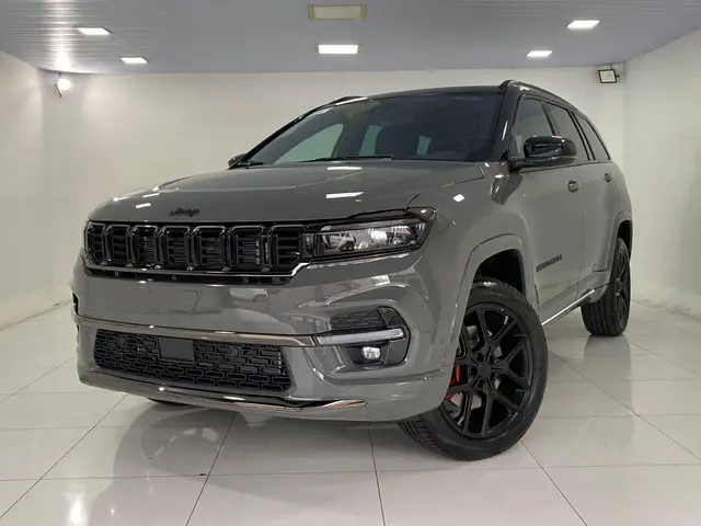 Carro Jeep Commander 2025 Blackhawk 2.0 Hurricane