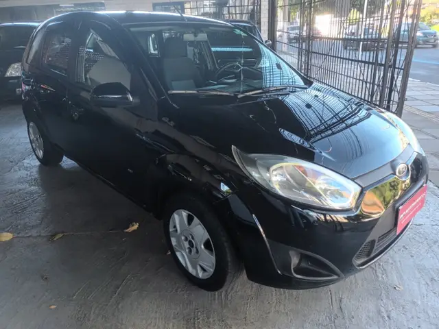 Carro Ford Fiesta Hatch 2014 SE Rocam 1.6 (Flex)