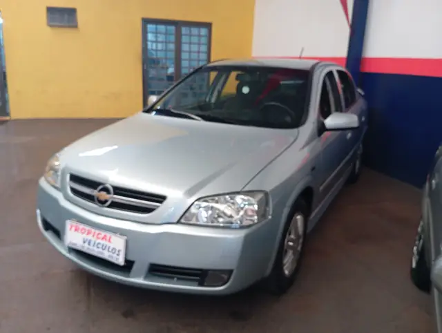 Carro Chevrolet Astra Hatch 2009 Advantage 2.0 Plus (Flex)