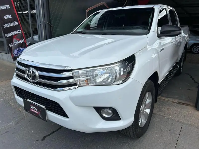 Toyota Hilux 2.8 TDI SR CD 4x4 (Aut)