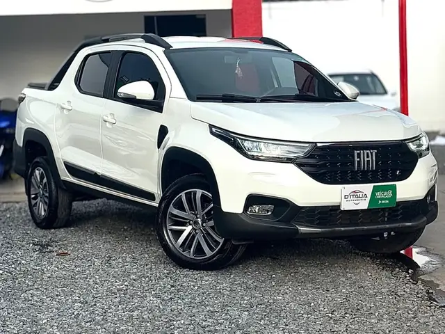Carro Fiat Strada 2023 Volcano 1.3 CD (Flex)
