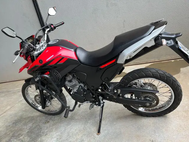 Carro Yamaha XTZ 250 Lander 2023 ABS