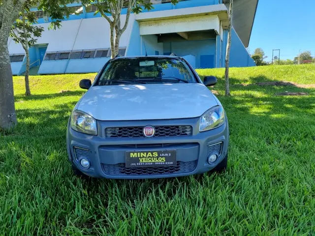 Carro Fiat Strada 2016 Working 1.4 (Flex) (Cabine Dupla)