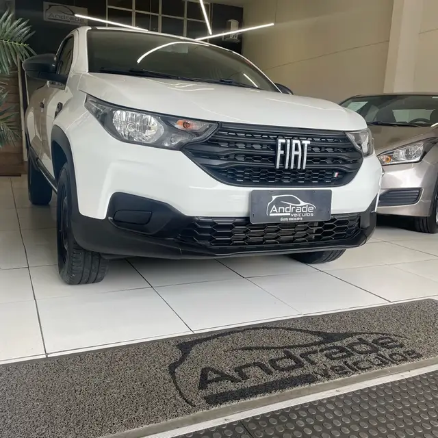 Carro Fiat Strada 2023 Endurance 1.4 Cabine Plus (Flex)