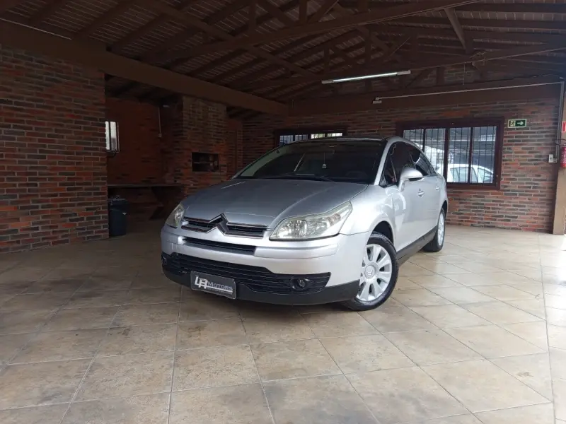 Citroën C4 Pallas GLX 2.0 16V (flex) (aut)