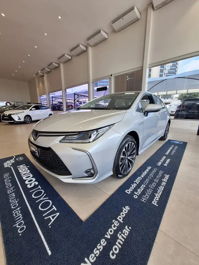Carro Toyota Corolla 2025 Altis Hybrid Premium 1.8 Flex