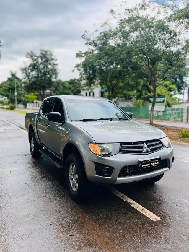 Carro Mitsubishi L200 Triton 2013 3.2 DI-D 4x4