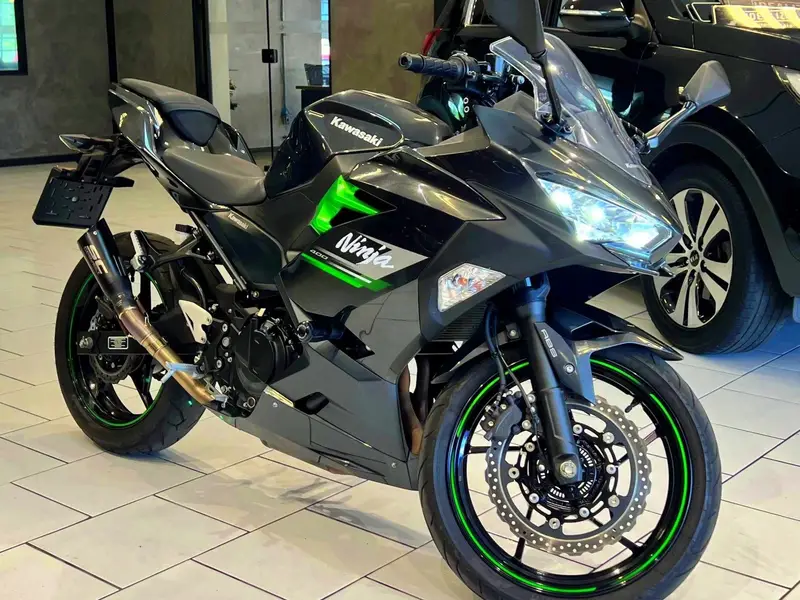 Kawasaki Ninja 400