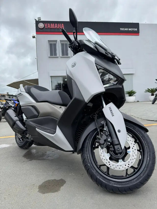Moto Yamaha XMax 2025 250 Connected