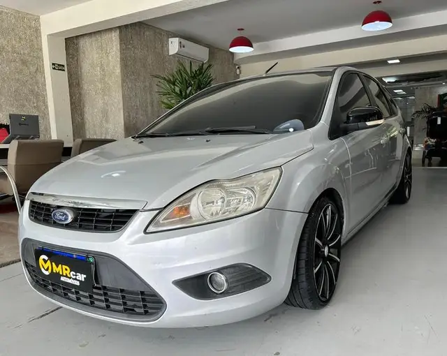 Carro Ford Focus Hatch 2012 2.0 16V Flex