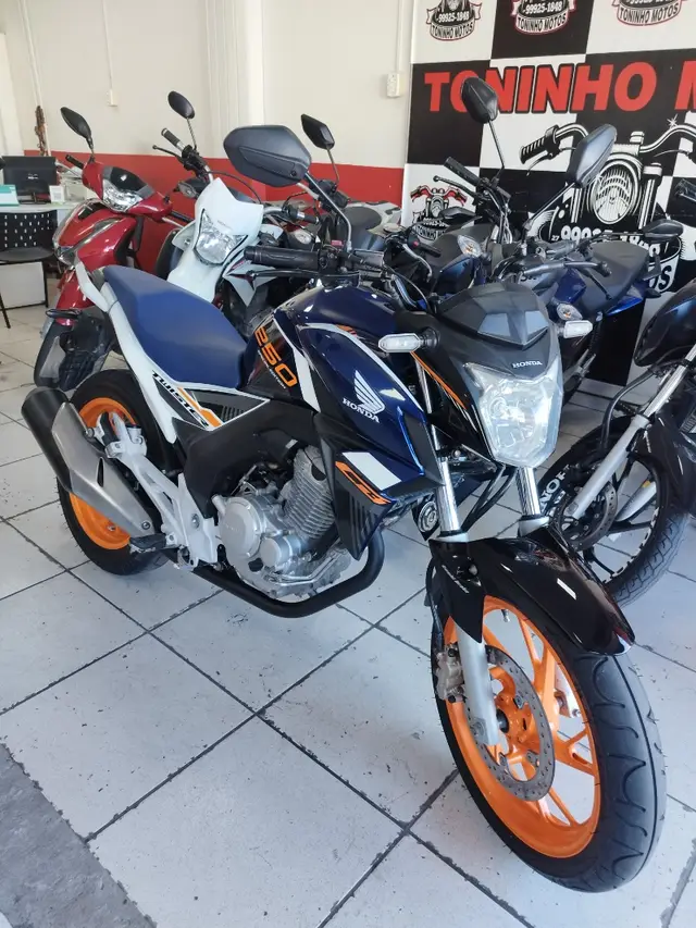 Moto Honda CB 250F Twister 2020 (ABS)