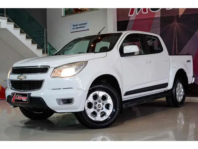 Carro Chevrolet S10 Cabine Dupla 2014 S10 2.8 CTDI LT 4WD (Cabine Dupla) (Aut)