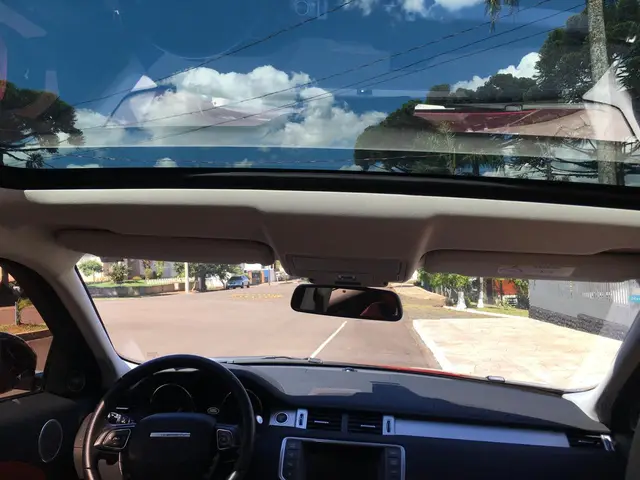 Carro Land Rover Range Rover Evoque 2014 2.0 Si4 Dynamic