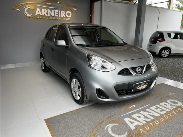 Carro Nissan March 2017 1.0 12V S (Flex)