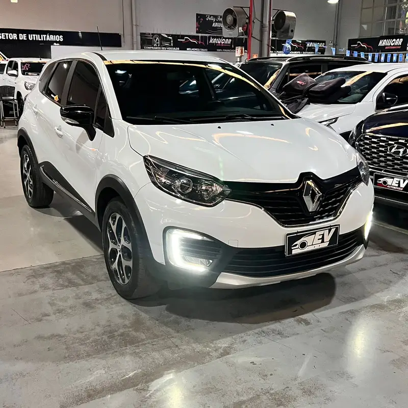 Renault Captur Intense 2.0 16V SCe CVT (Flex)