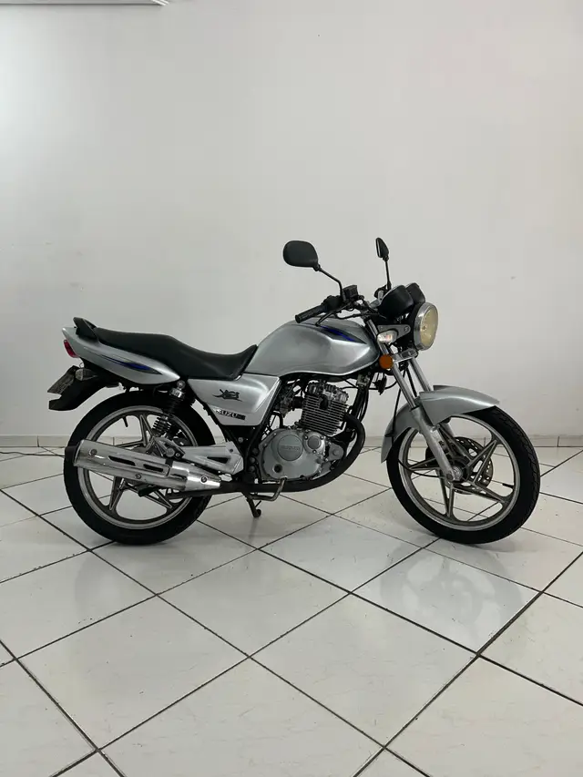 Moto Suzuki En 125 2013 EN 125 YES SE