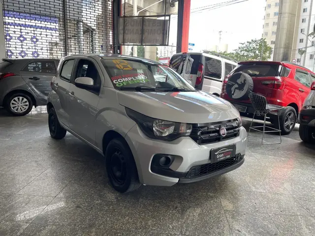 Carro Fiat Mobi 2018 FireFly Drive 1.0 (Flex)