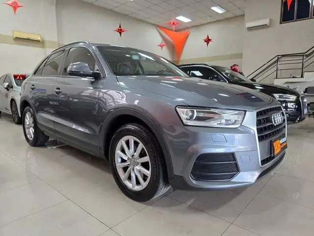 Carro Audi Q3 2017 1.4 TFSI Ambiente S Tronic