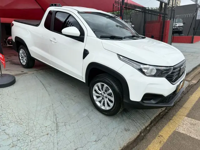 Carro Fiat Strada 2023 Endurance 1.4 Cabine Plus (Flex)