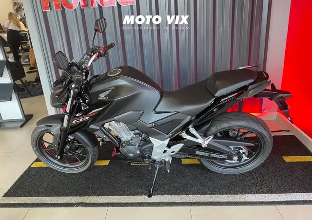 Moto Honda CB 300F Twister 2025 (CBS)