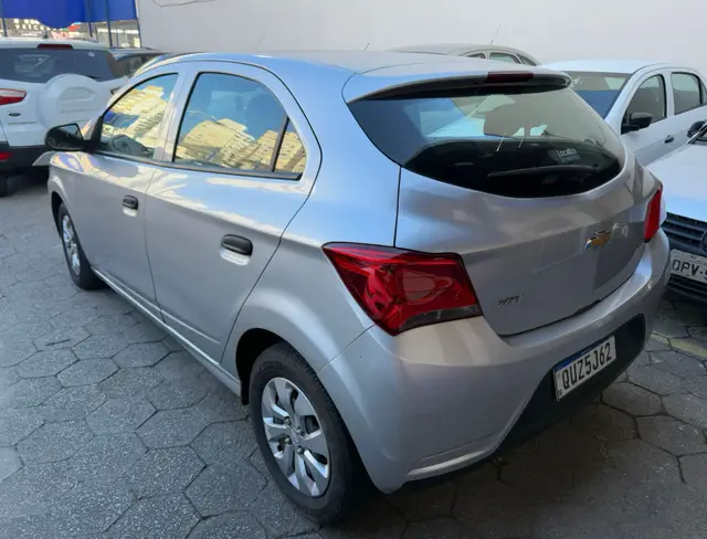 Carro Chevrolet Onix 2020 1.0 Joy SPE/4