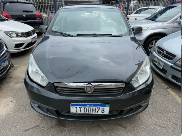 Carro Fiat Grand Siena 2013 Essence 1.6 16V Dualogic (Flex)