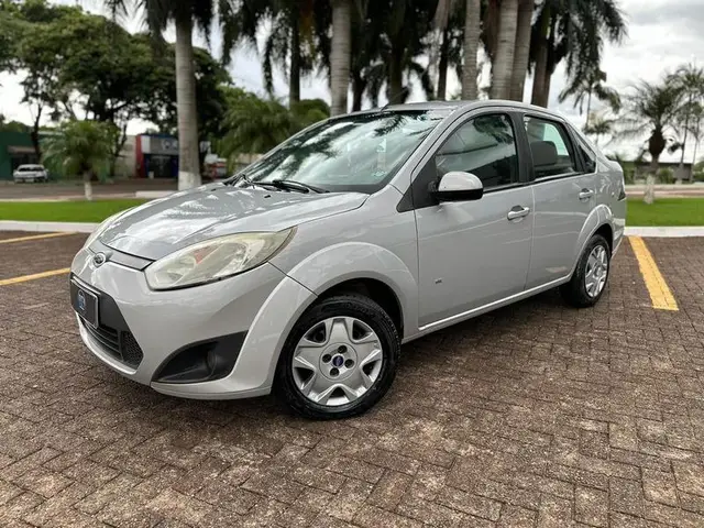 Carro Ford New Fiesta Sedan 2014 1.6 SE (Flex)