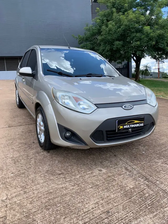 Carro Ford New Fiesta Sedan 2011 SE 1.6 (Flex)