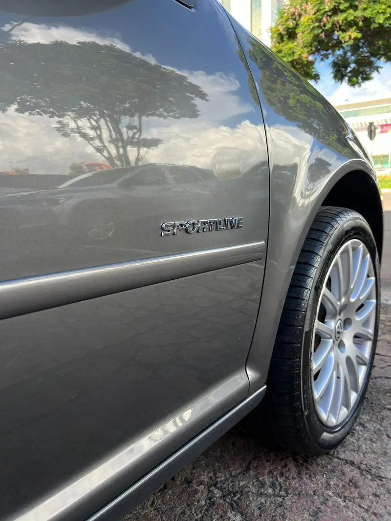 Volkswagen Golf Sportline 1.6 (Flex)