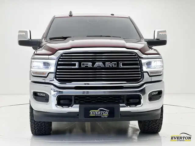Carro RAM 2500 2024 Laramie 6.7 4X4